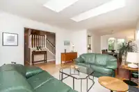 954 160B STREET - thumbnail 8