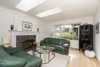 954 160B STREET - thumbnail 9