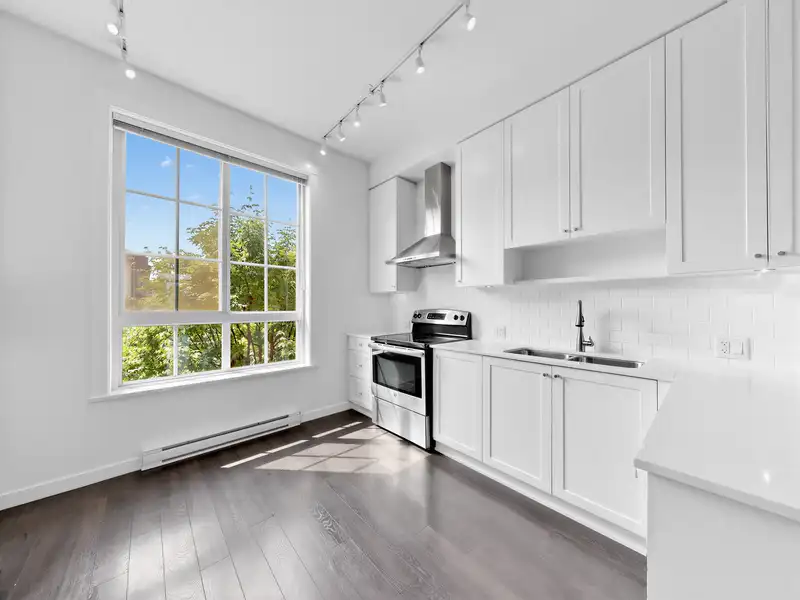 7 16261 23A AVENUE - photo 3 of 39