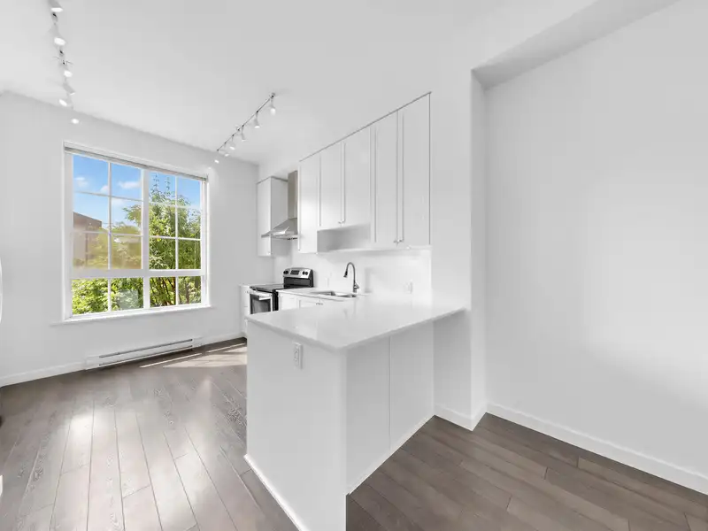 7 16261 23A AVENUE - photo 4 of 39