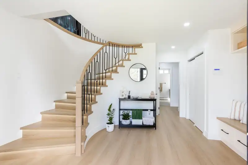 1830 126 STREET - photo 2 of 35