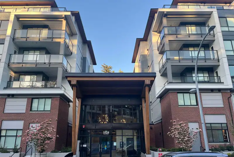 416 3528 146A STREET - photo 1 of 35