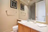 900 15111 RUSSELL AVENUE - thumbnail 13
