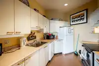 900 15111 RUSSELL AVENUE - thumbnail 24