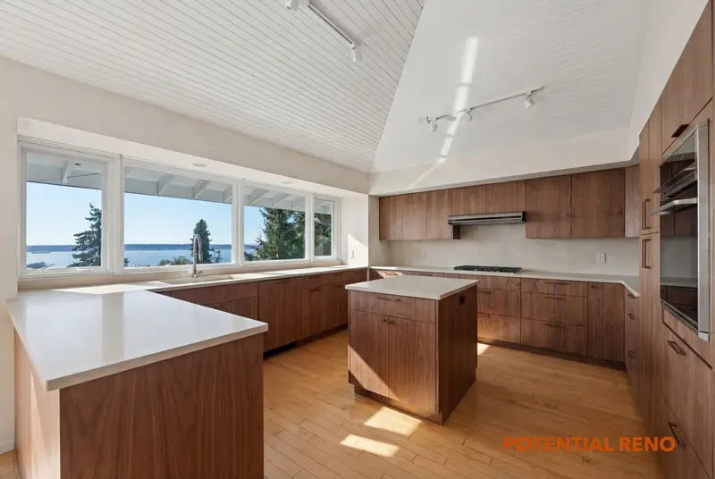 2220 QUEENS AVENUE - photo 3 of 25