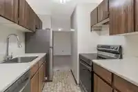210 1860 E SOUTHMERE CRESCENT - thumbnail 12