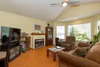1560 160A STREET - thumbnail 4