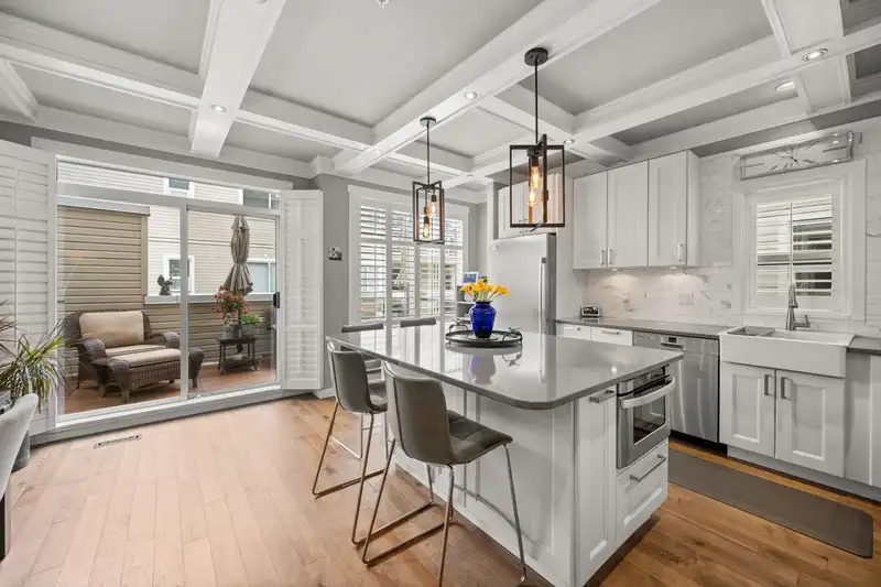 1157 VIDAL STREET - photo 1 of 37