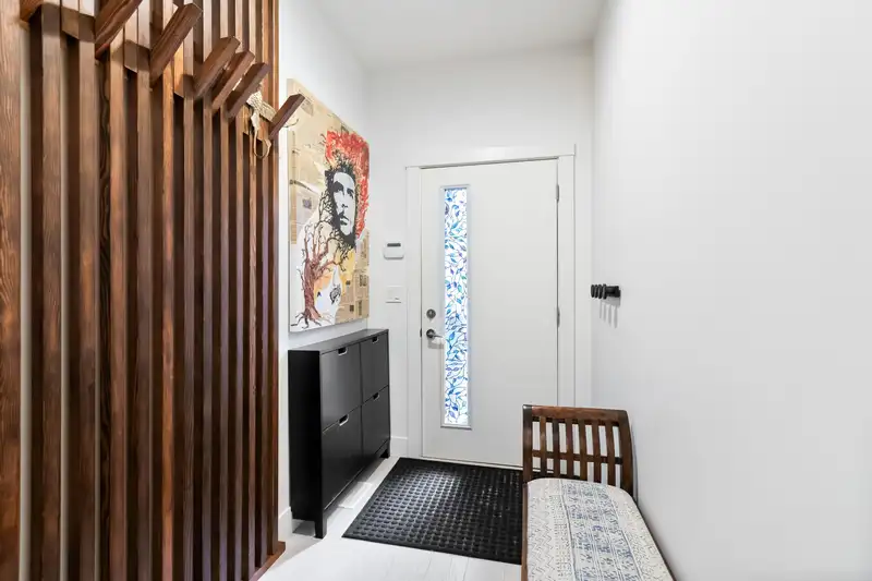 17 2427 164 STREET - photo 3 of 39