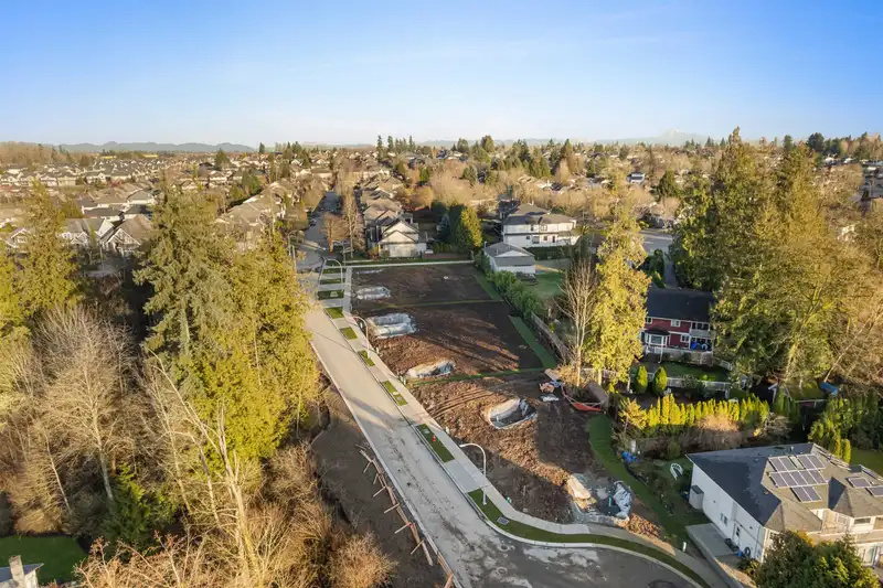 18096 66 AVENUE - photo 1 of 19