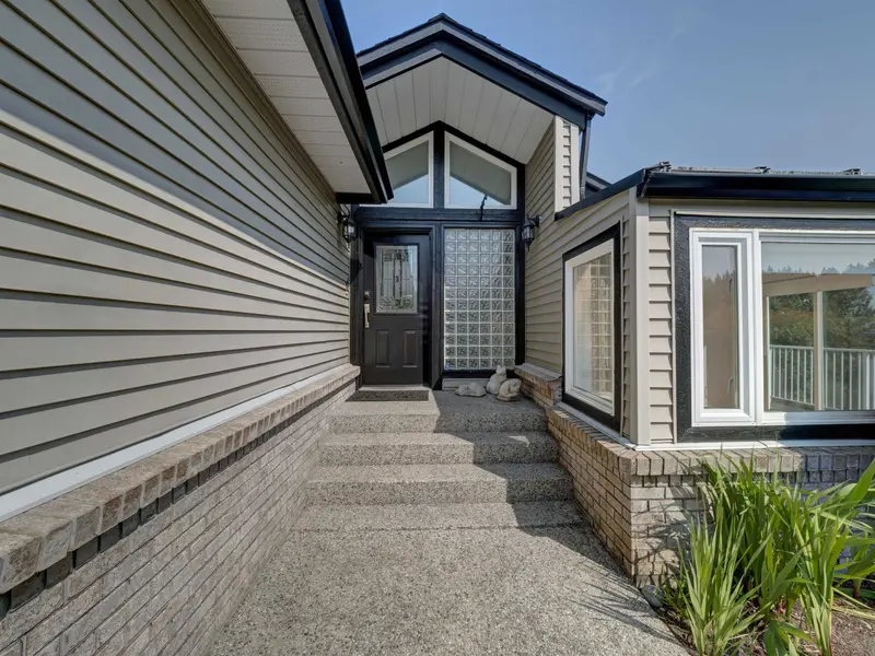 803 OCEANMOUNT BOULEVARD - photo 4 of 25