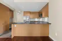 170 2940 KING GEORGE BOULEVARD - thumbnail 9