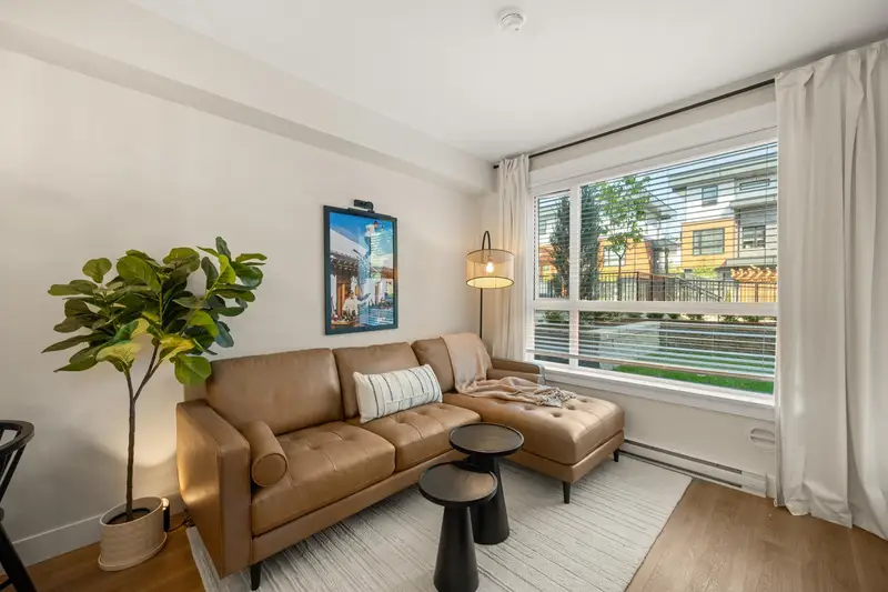 101 20926 83 AVENUE AVENUE - photo 1 of 21