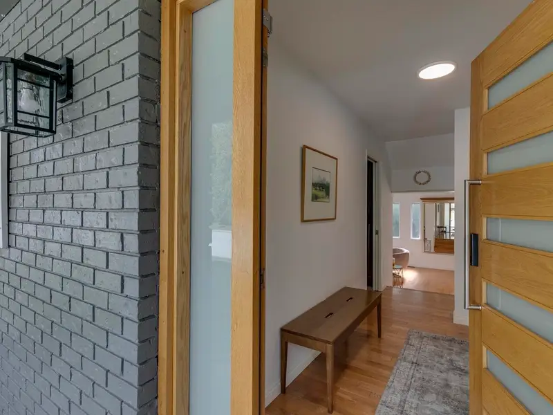 763 WEYMOUTH DRIVE - photo 3 of 25