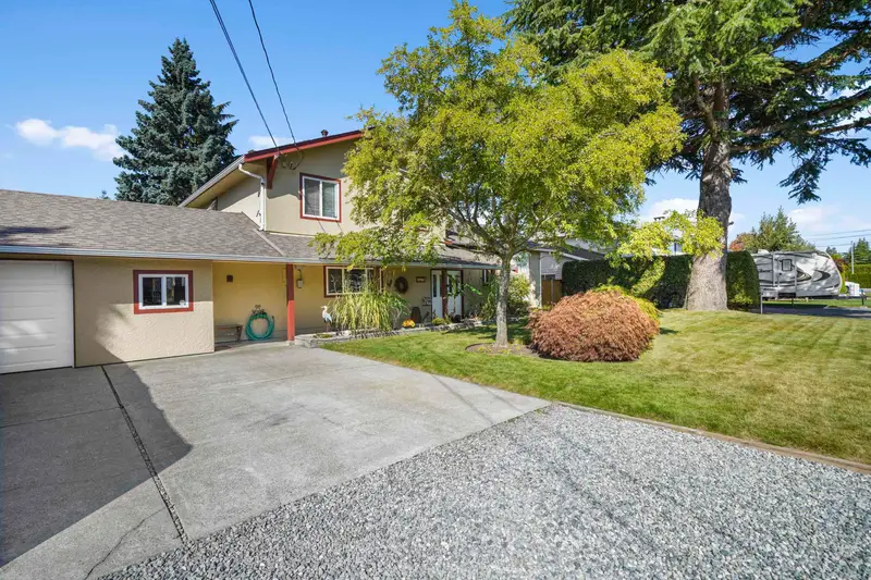 4967 59 STREET - photo 2 of 25