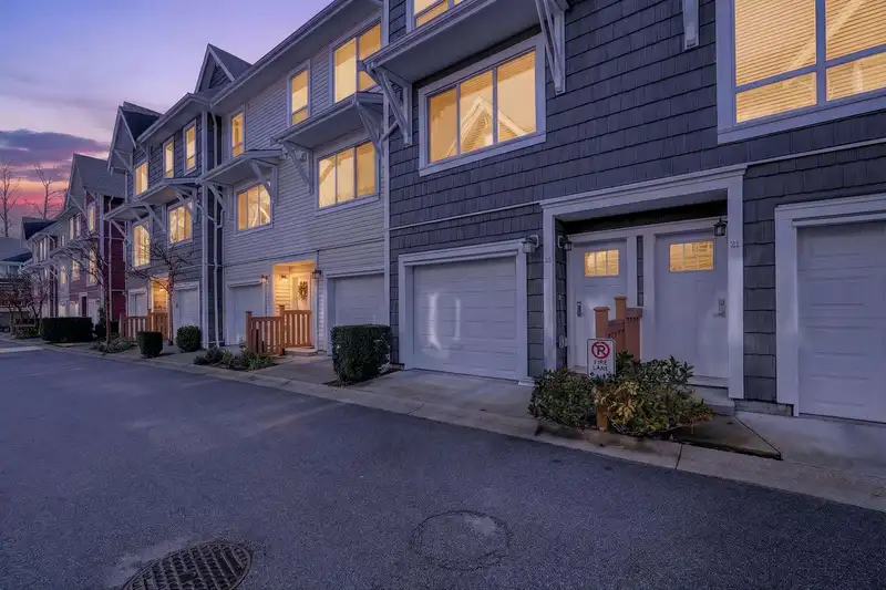 20 3039 156 STREET - photo 1 of 37