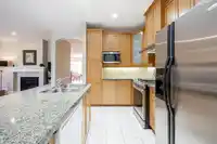 3 15425 ROSEMARY HEIGHTS CRESCENT - thumbnail 6