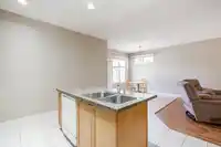 3 15425 ROSEMARY HEIGHTS CRESCENT - thumbnail 8