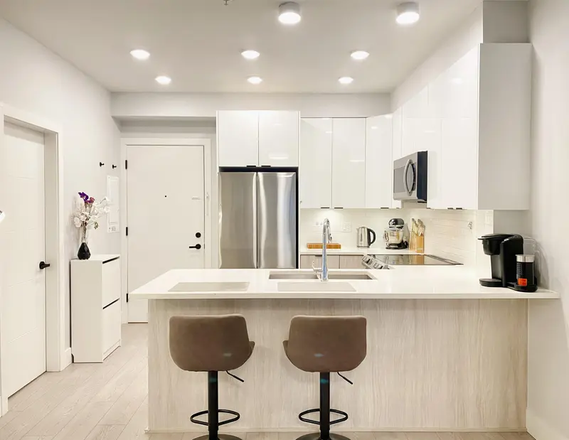 202 20360 LOGAN AVENUE - photo 3 of 12