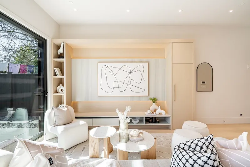 2 372 E 37TH AVENUE - photo 3 of 25