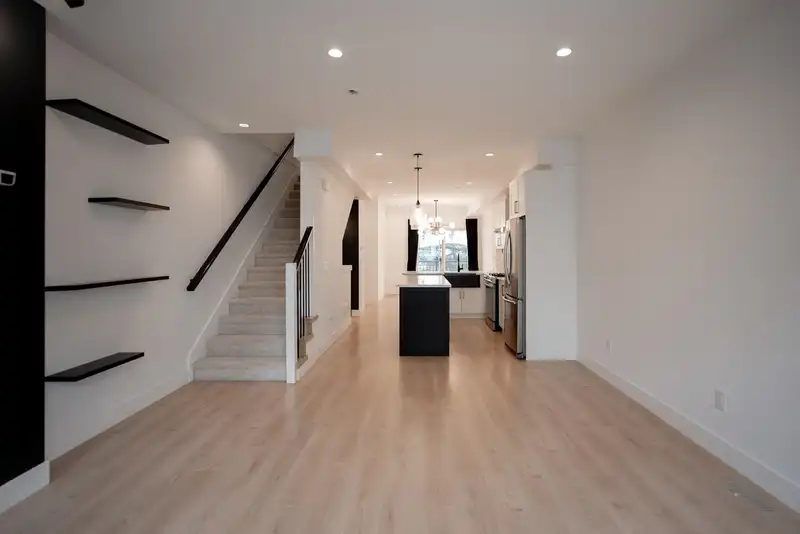 48 16467 23A AVENUE - photo 3 of 22