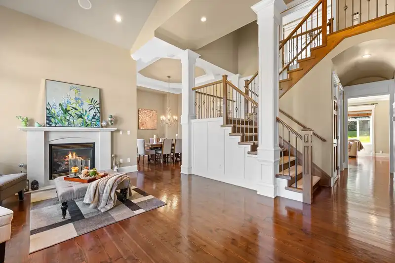 3079 162 STREET - photo 4 of 39