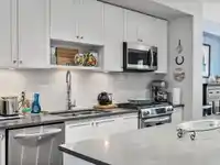 16 277 171 STREET - thumbnail 1
