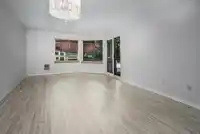 309 1350 VIDAL STREET - thumbnail 3