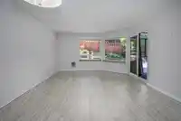 309 1350 VIDAL STREET - thumbnail 4