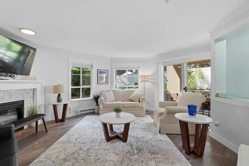 114 15155 22 AVENUE - photo 1 of 22
