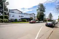 204 1390 MARTIN STREET - thumbnail 1