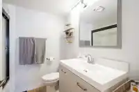 204 1390 MARTIN STREET - thumbnail 26