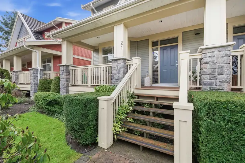 21 15255 36 AVENUE - photo 4 of 29