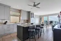 15364 VICTORIA AVENUE - thumbnail 2