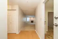 212 15255 18 AVENUE - thumbnail 6