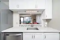 502 15111 RUSSELL AVENUE - thumbnail 6