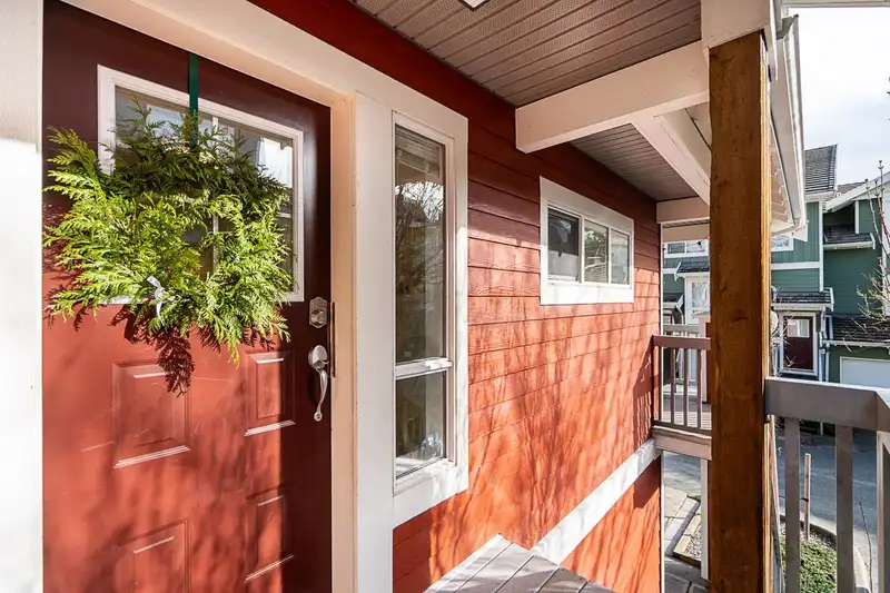 145 15168 36 AVENUE - photo 2 of 33