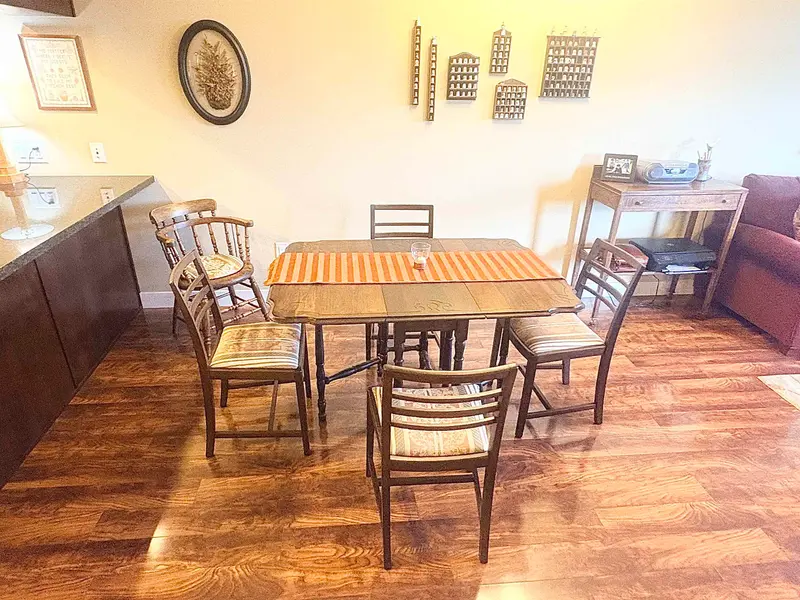 312 11887 BURNETT STREET - photo 3 of 25