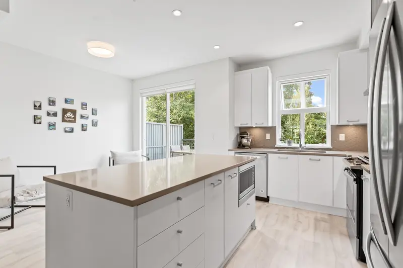 74 24076 112 AVENUE - photo 3 of 25