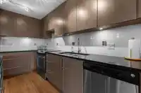 203 15745 CROYDON DRIVE - thumbnail 11