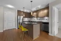 203 15745 CROYDON DRIVE - thumbnail 8