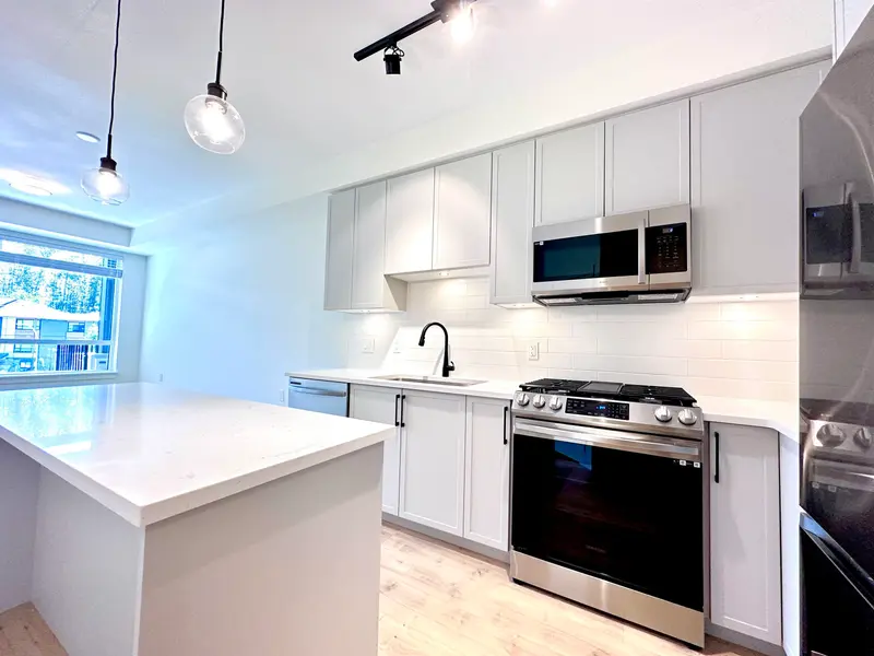 328 7506 199A STREET - photo 3 of 17