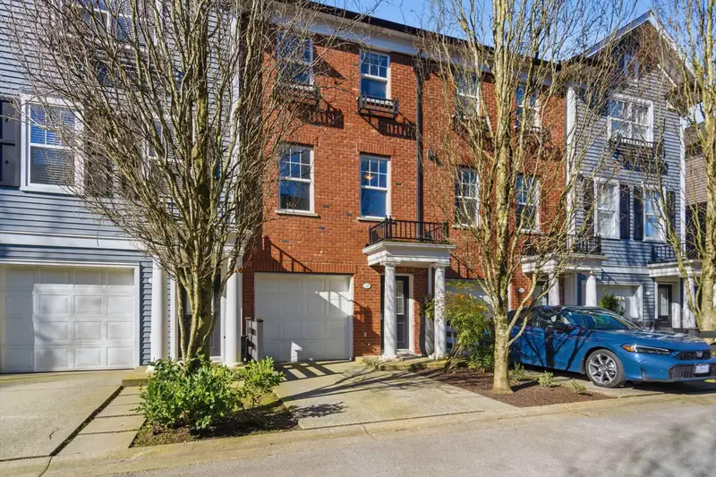 29 19572 FRASER WAY - photo 2 of 25