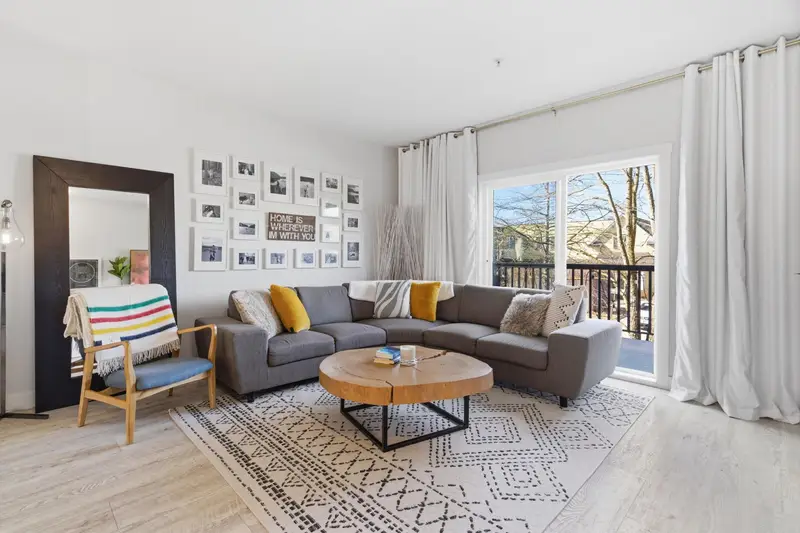 29 19572 FRASER WAY - photo 4 of 25