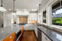 13385 23 AVENUE - thumbnail 8