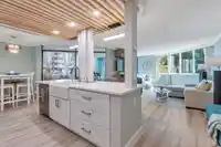 402 1480 FOSTER STREET - thumbnail 2