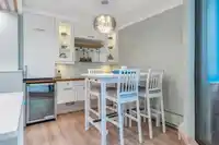 402 1480 FOSTER STREET - thumbnail 9