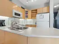 3 2678 KING GEORGE BOULEVARD - thumbnail 5