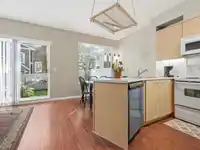 3 2678 KING GEORGE BOULEVARD - thumbnail 6