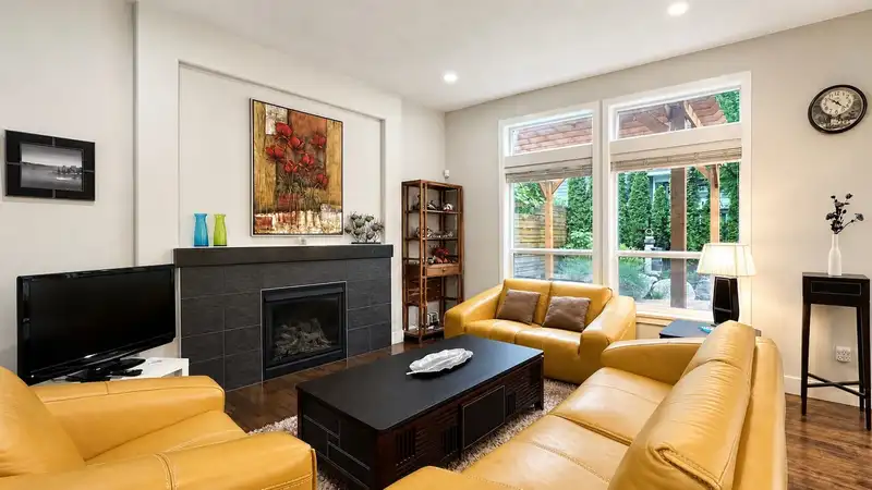 16162 28 A AVENUE - photo 4 of 33